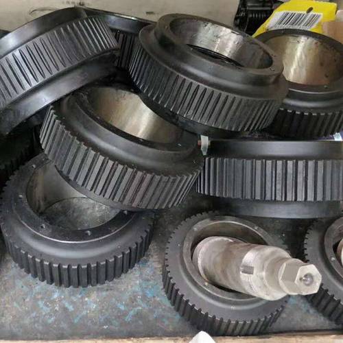 河南鋸末顆粒機(jī)模具壓輪木屑顆粒機(jī)減速機(jī)維修齒輪箱配件